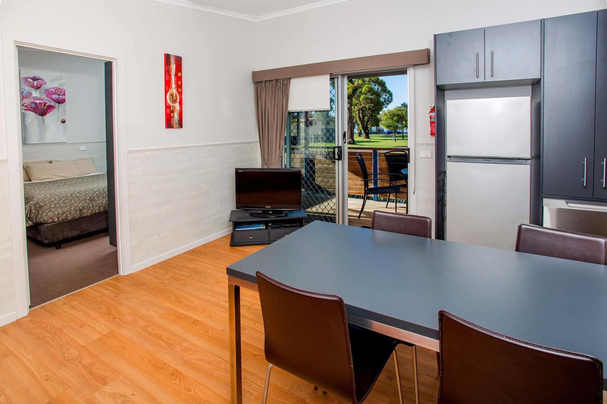 Big4 Port Fairy Holiday Park Extérieur photo