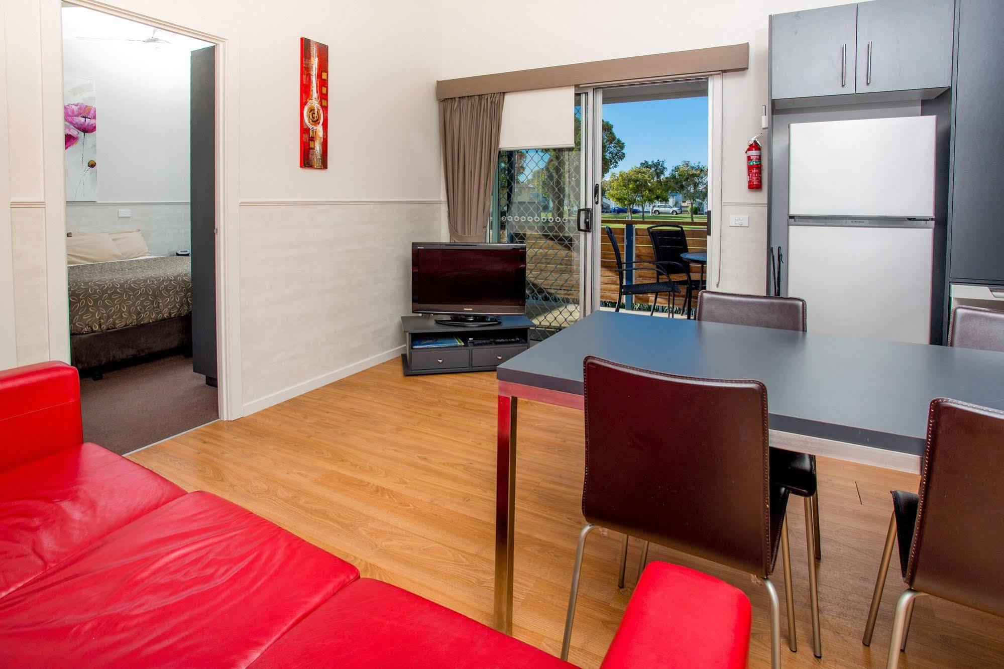 Big4 Port Fairy Holiday Park Extérieur photo